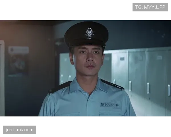 颜骏凌这生活真是反差大,训练室里钢铁侠,场下却爱躺沙发看剧? 颜骏凌这生活真是反差大,训练室里钢铁侠,场下却爱躺沙发看剧?